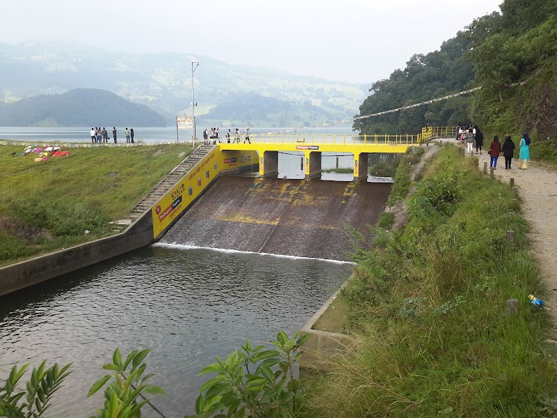 Begnas Boat - Begnas Boat, 538V+99Q, Lekhnath 33700, Nepal