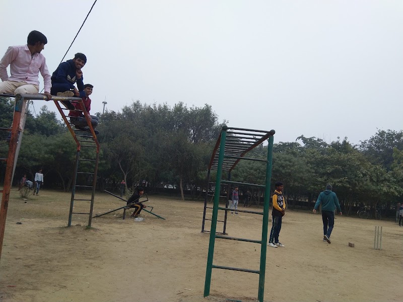 Tau Devi Lal Park - Tau Devi Lal Park Sector 22 Rd, Sector 22B, Sector 22A, Sector 22, Gurugram, Haryana 122015, India