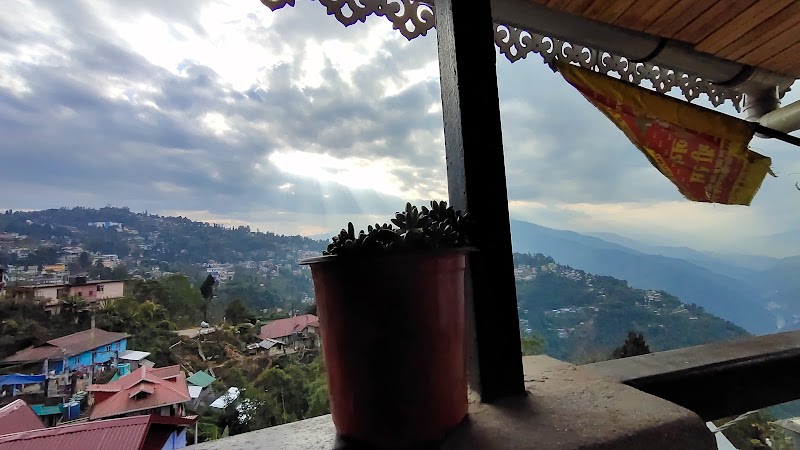 DownTown Cafe and Restaurant - DownTown Cafe and Restaurant Mission compound, Melli Road, below Industrial Park (IP, Dara Gaon, Kalimpong, West Bengal 734301, India