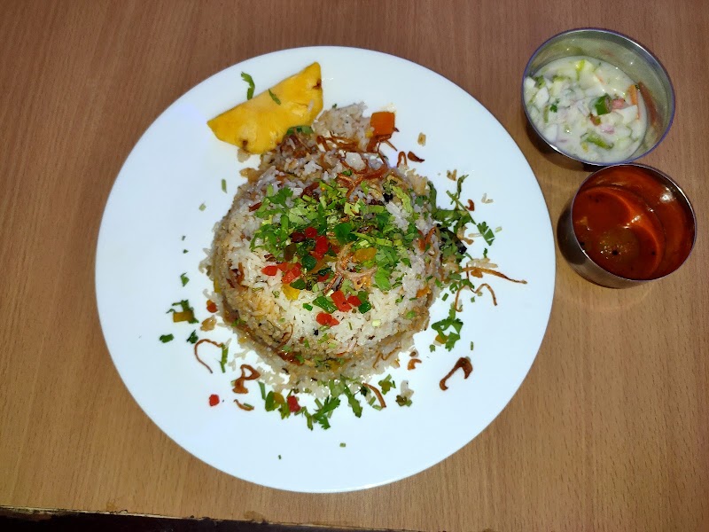 Hotel Rachana - Gravity Lounge Bar - Hotel Rachana - Gravity Lounge Bar, Near, KSRTC Bus Stand Rd, Chalakudy, Kerala 680307, India