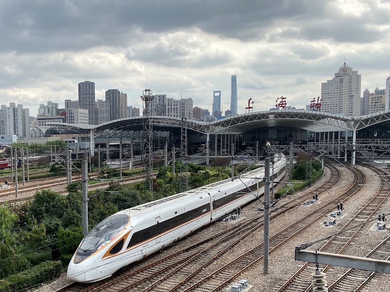 上海火车站西南出口 - 上海火车站西南出口, China, Shang Hai Shi, 闸北区秣陵路 邮政编码: 200071