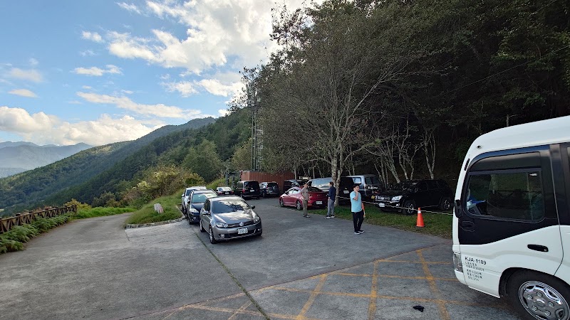 Xueshan Trailhead Service Station - Xueshan Trailhead Service Station, No. 9之3號, Wuling Rd, Pingdeng Village, Heping District, Taichung City, Taiwan 424