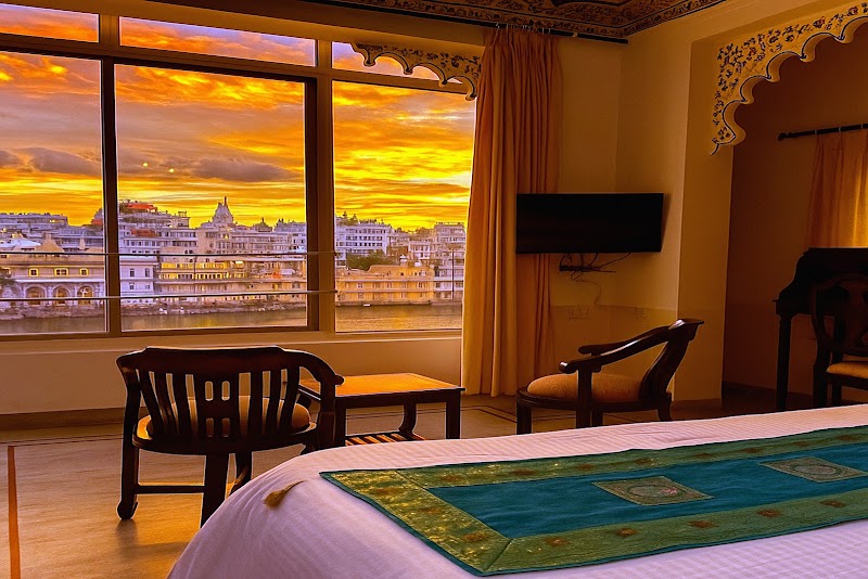 THAMLA HAVELI - Heritage Lake View Hotel - THAMLA HAVELI - Heritage Lake View Hotel, Nr. Hanuman Ghat, Outside Chandpole, Ambamata, Udaipur, Rajasthan 313004, India