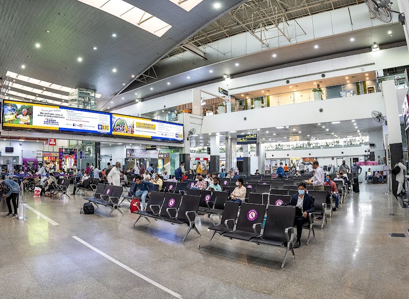Chaudhary Charan Singh International Airport - Chaudhary Charan Singh International Airport Amausi, Lucknow, Uttar Pradesh 226009, India