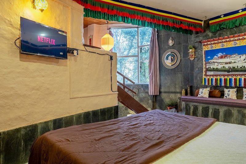 Mud House & Sauna - Mud House & Sauna Khara Danda Rd, Dharamshala, Himachal Pradesh 176215, India