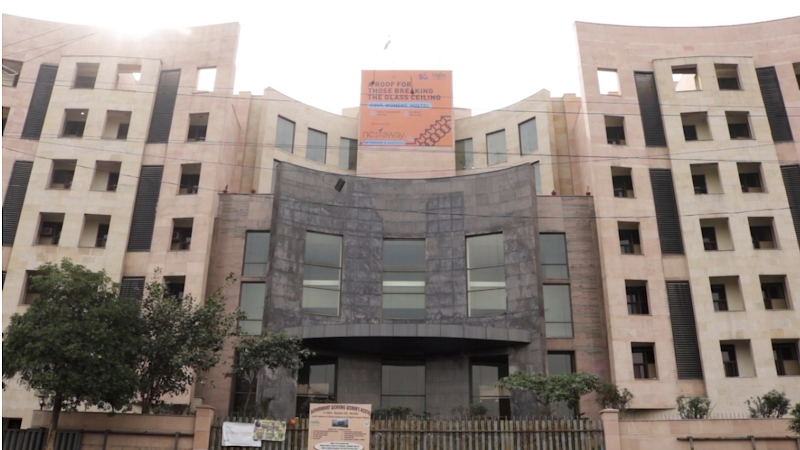 Noida Hostel- Girls Hostel/PG in Noida Sector 62 only for Working Womens & College Students