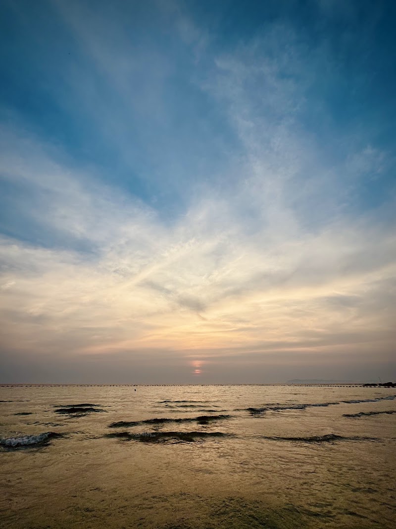 Samae Beach - Samae Beach Samae Beach, Bang Lamung District, Chon Buri 20150, Thailand