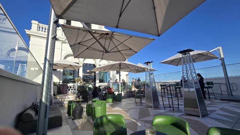 HALO Rooftop BAR - HALO Rooftop BAR 210 E Ocean Blvd, Long Beach, CA 90802, USA