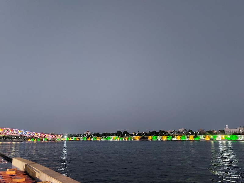 Atal Bridge - Atal Bridge Sabarmati Riverfront Walkway W, Narayan Nagar Society, Kocharab, Paldi, Ahmedabad, Gujarat 380006, India