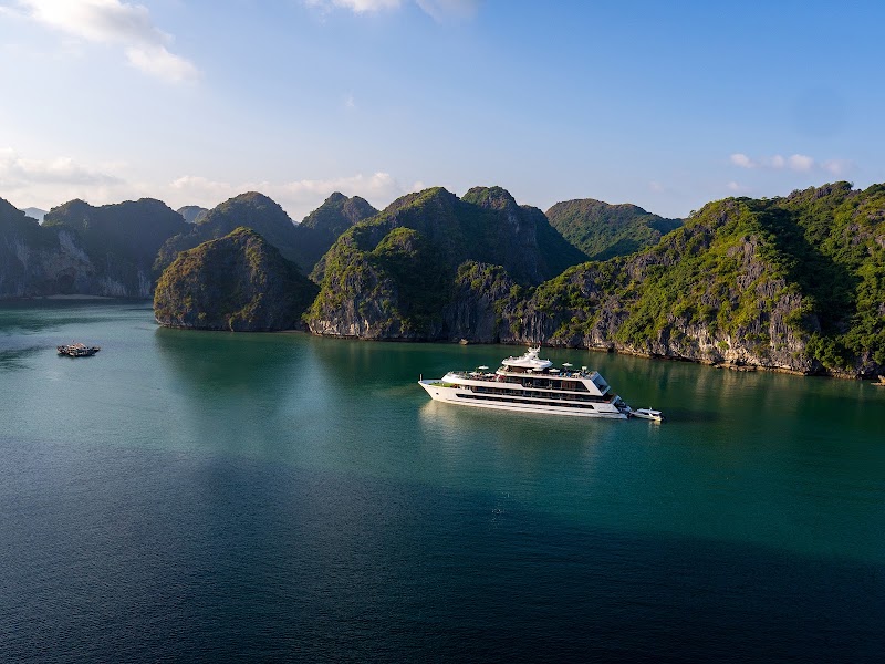 Stellar of the Seas - Stellar of the Seas No 24, Tuần Châu, Marina, Quảng Ninh 100000, Vietnam