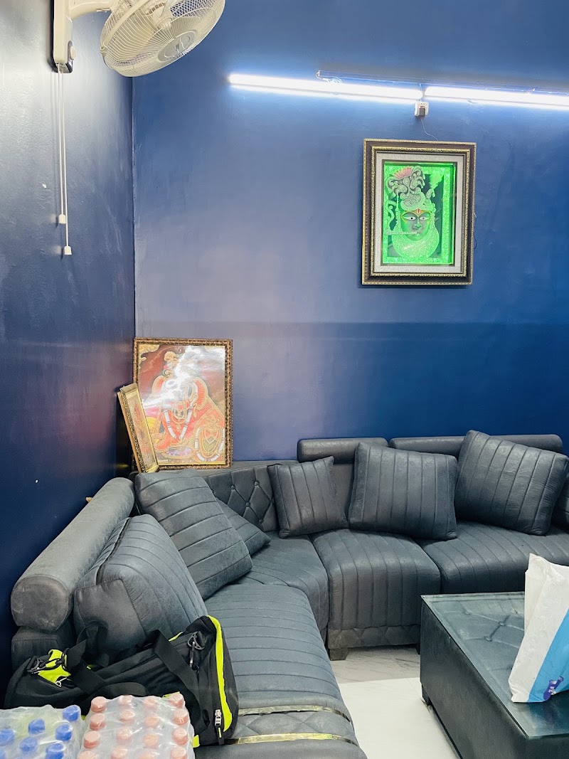 Head office official property kalakaar - Head office official property kalakaar, HM92+365, Rina Rd, Sunrakh Bangar, Vrindavan, Uttar Pradesh 281121, India
