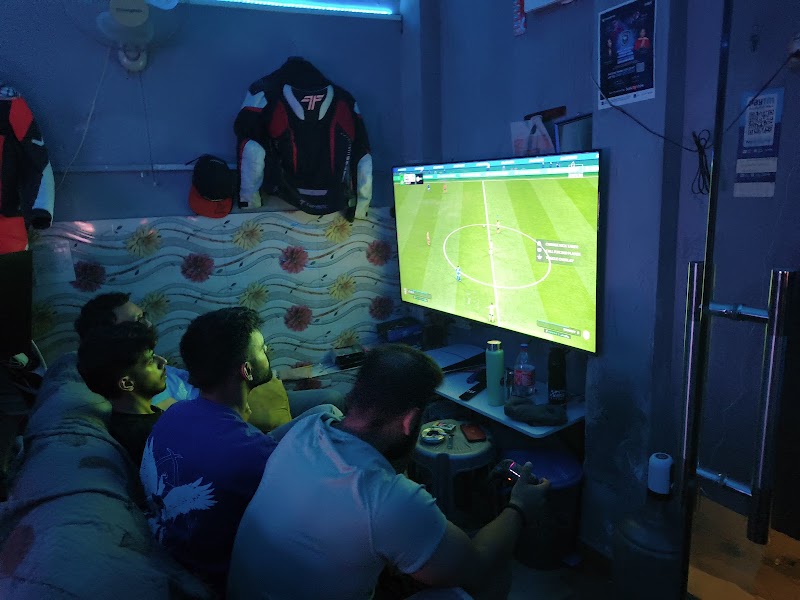 SQUAD GAMING CAFE - SQUAD GAMING CAFE Kotla / South Ex Community Center, 1752, Kumhar Gali, near Barat Ghar, South Extension I, Sher Singh Bazar, Kotla Mubarakpur, New Delhi, Delhi 110003, India