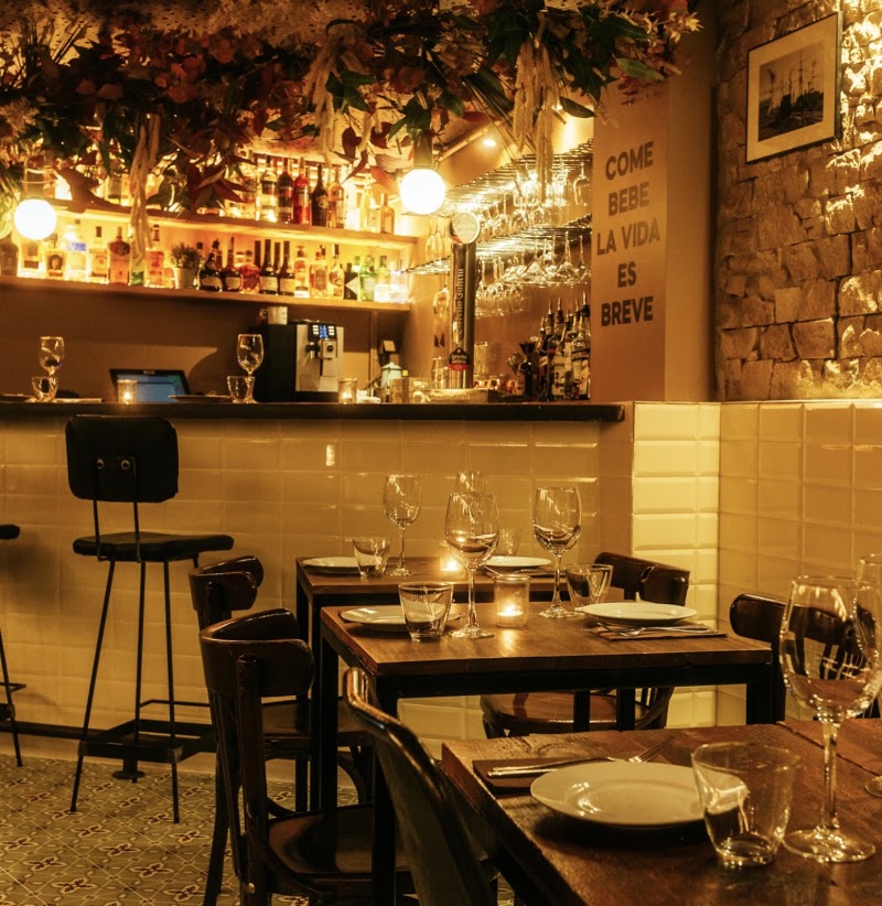 Le Bistro Sensi - Le Bistro Sensi Carrer del Regomir, 4, Ciutat Vella, 08002 Barcelona, Spain