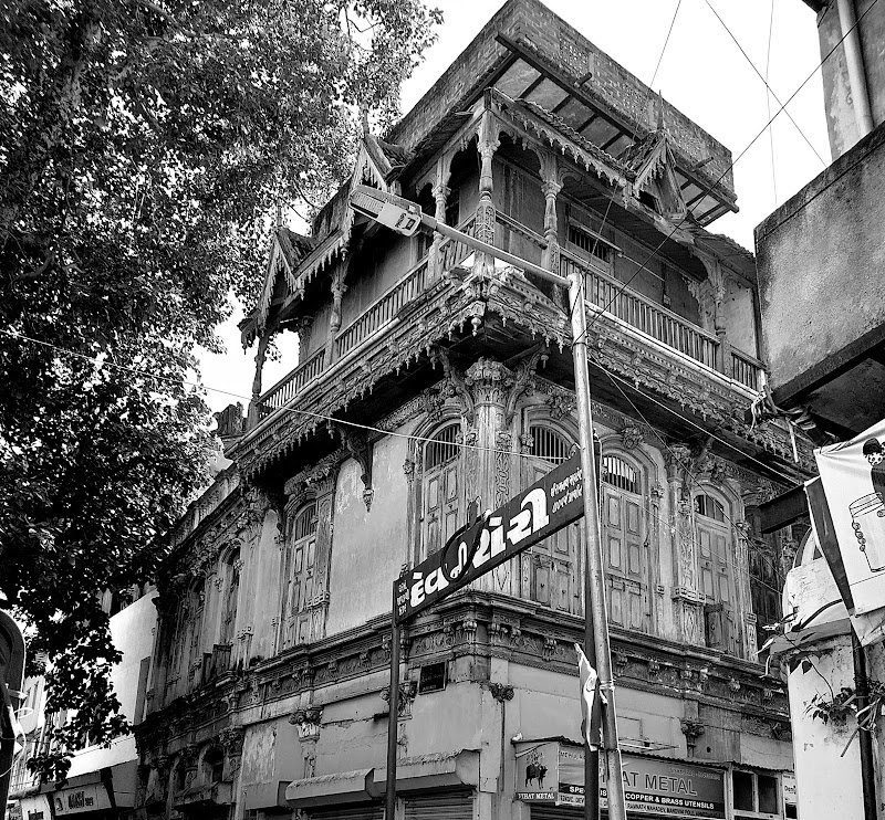 Manek Chowk Road - Manek Chowk Road, Manek Chowk Rd, Old City, Danapidth, Khadia, Ahmedabad, Gujarat 380001, India