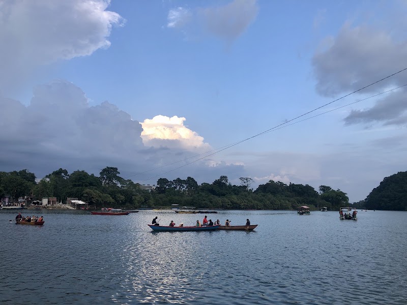 Phewa Taal Boating - Phewa Taal Boating, 6X54+64H, Pokhara 33700, Nepal