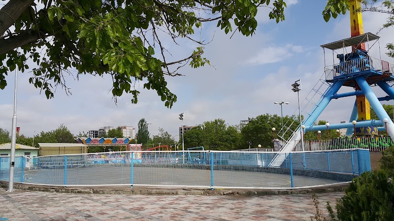 Shorabil amusement park - Shorabil amusement park, 67CM+3P6, Ardabil, Ardabil Province, Iran