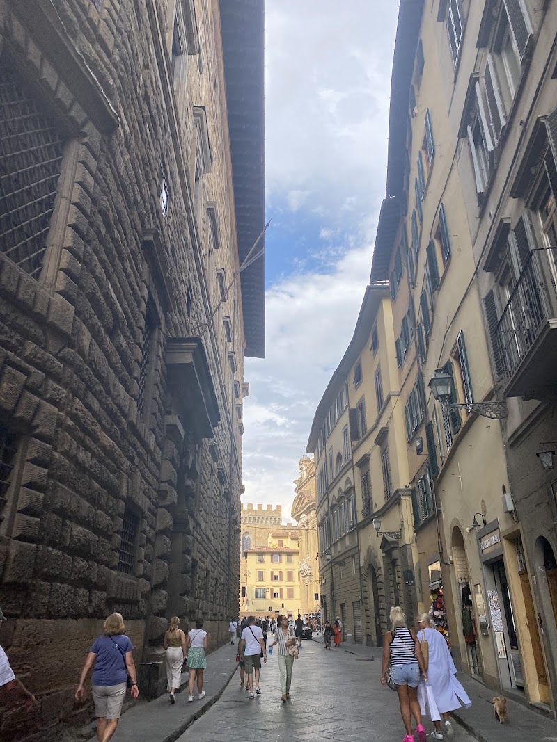 Dante's Relais - Dante's Relais, Piazza de Cimatori, 1, 50122 Firenze FI, Italy