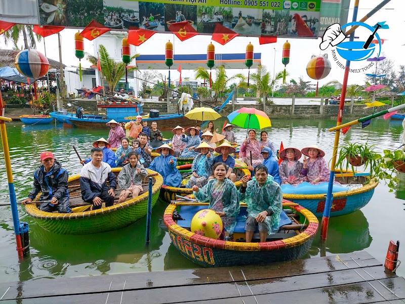 Coconut Basket Boat - Minh Hien Family Tour - Coconut Basket Boat - Minh Hien Family Tour, V9HC+RM9 HoiAn Village Experience, Tổ 6, Hội An Đông, Đà Nẵng 51000, Vietnam
