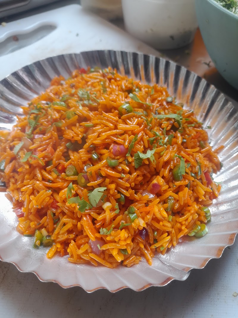 HUT-KE MOMO - HUT-KE MOMO, NO 3, Shop no, Station GATE, RZ-209B, Palam Metro Rd, Puran Nagar, Block RZ, STATION, Palam, New Delhi, Delhi, 110077, India