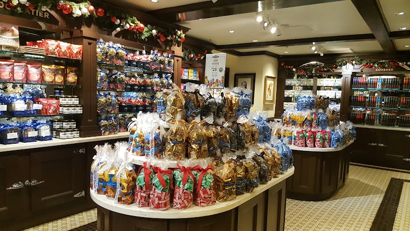 Ghirardelli Chocolate Experience - Ghirardelli Chocolate Experience, 900 North Point St F301, San Francisco, CA 94109, USA