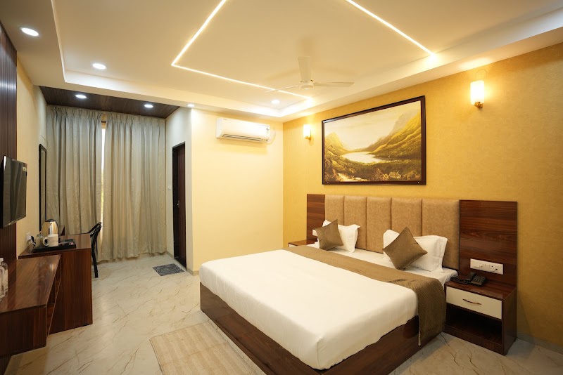 HOTEL MM PRESTIGE RAIPUR - HOTEL MM PRESTIGE RAIPUR Ramkrishna Hospital Road, davara colony, Pachpedi Naka, Raipur, Tikrapara, Chhattisgarh 492001, India