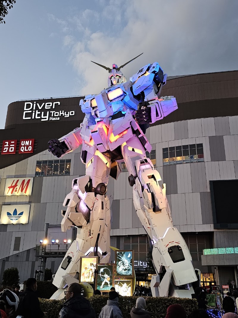 Unicorn Gundam - Unicorn Gundam Japan, 〒135-0064 Tokyo, Koto City, Aomi, 1-chōme−1−１０ ダイバーシティ東京プラザ内 2Fフェスティバル広場