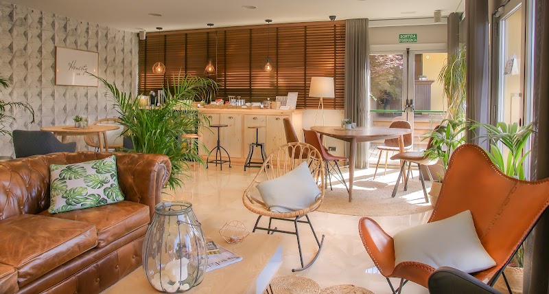Hotel Costabella Girona - Hotel Costabella Girona Avinguda de França, 61, 17007 Girona, Spain