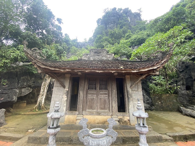 Bich Dong Pagoda - Bich Dong Pagoda, 6W99+C23, Nam Hoa Lu, Ninh Binh 430000, Vietnam