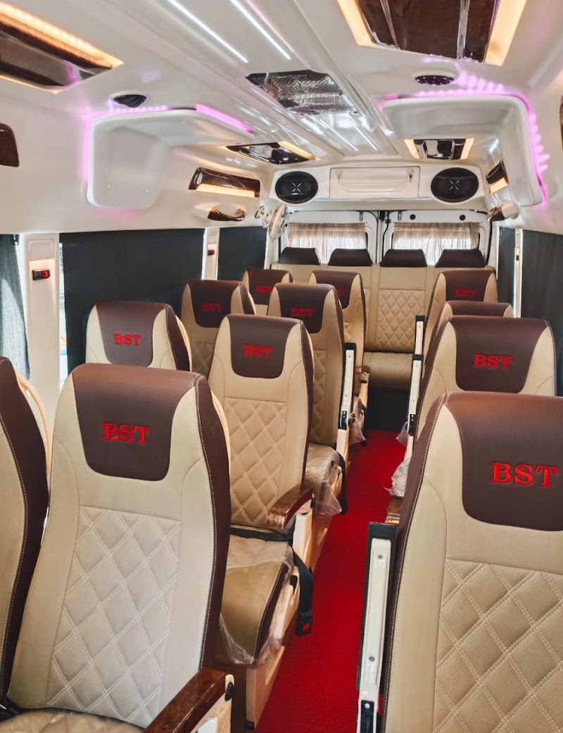One way taxi - One way taxi 2HVQ+HW3, BAPS Cir, Jain Colony, Shahibag, Ahmedabad, Gujarat 380004, India