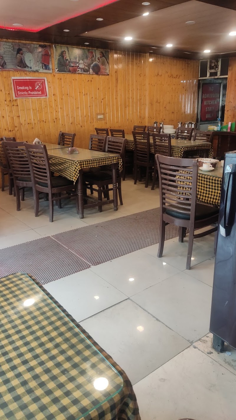 Hotel Sounsar and Restaurant - Hotel Sounsar and Restaurant Srinagar Ladakh, 872V+M8F, Highway, Sonamarg, 191202