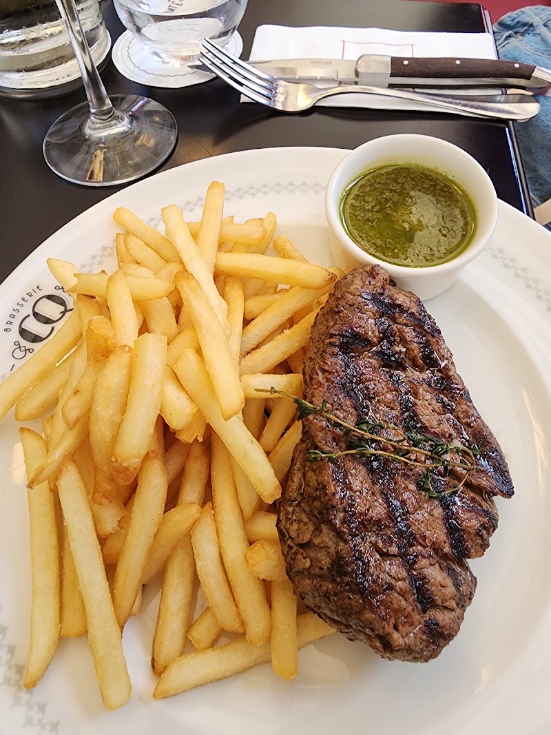 CQ French Brasserie - JLT - CQ French Brasserie - JLT Mövenpick Hotel - Cluster A - Al Thanyah Fifth - Jumeirah Lakes Towers - Dubai - United Arab Emirates