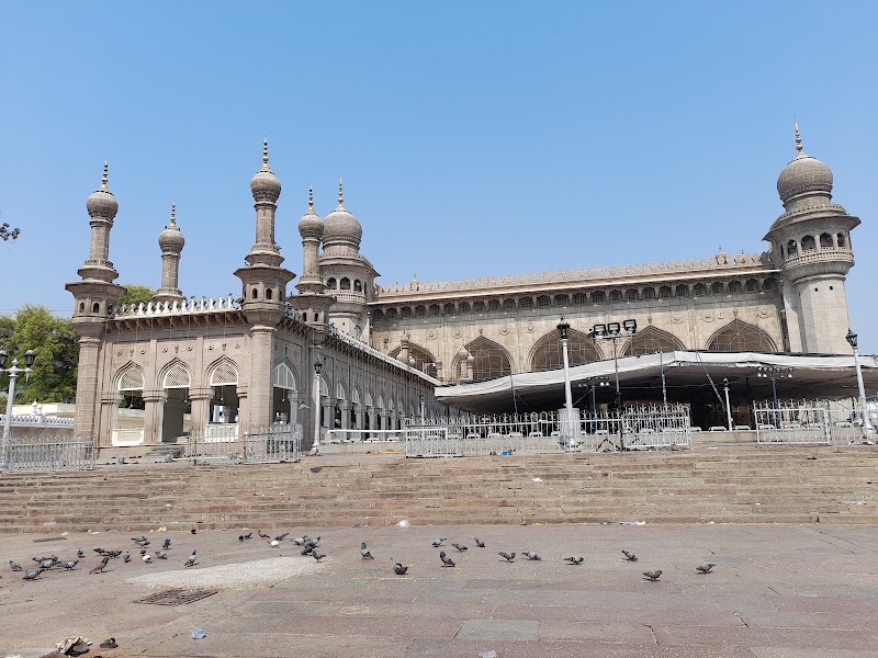 Shri Bhagya Laxmi Mandir, Charminar - Shri Bhagya Laxmi Mandir, Charminar, Charminar Cir, Charminar, Ghansi Bazaar, Hyderabad, Telangana 500002, India