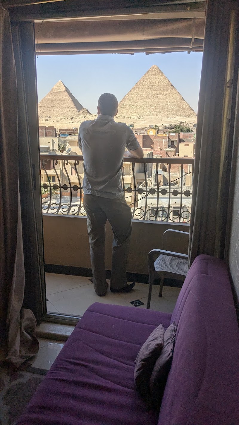 Memphis pyramids view - Memphis pyramids view, X4HV+QHH, Abou Al Hool Al Seiahi, Nazlet El-Semman, Al Haram, Giza Governorate 3520602, Egypt