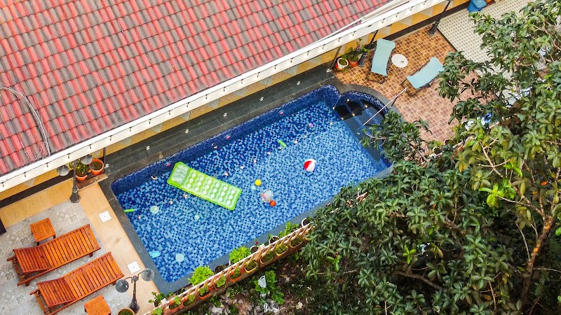 Grande Alpine Hotel - Grande Alpine Hotel Ozran Beach Rd, near Club 9 Bar, Small, Vagator, Anjuna, Goa 403509, India