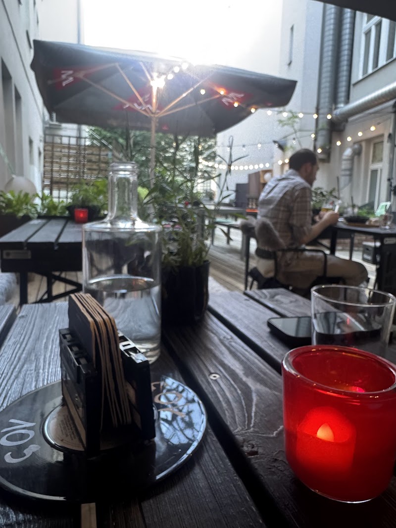 Beats & Beans - Beats & Beans Würffelgasse 4, 1150 Wien, Austria