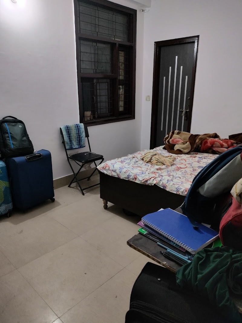 isha rooms pg:-(boys/girls) - isha rooms pg:-(boys/girls) Saiyad Ul Ajaib Village, nearby Address:, Saket, Sainik Farm, New Delhi, Delhi 110030, India
