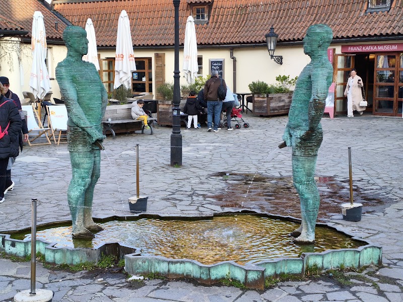 Man Hanging Out - David Černý's Statue of Sigmund Freud - Man Hanging Out - David Černý's Statue of Sigmund Freud, Husova, 110 00 Praha 1-Staré Město, Czechia