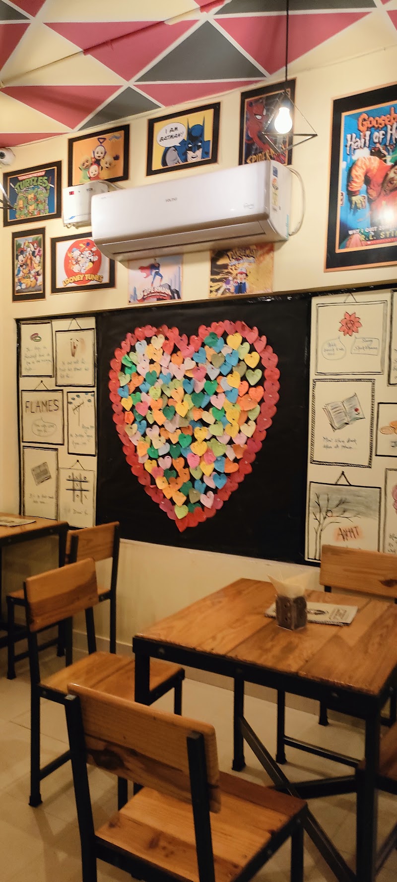 The 90s Café, Chapter 1 - The 90s Café, Chapter 1 Street No. 9, near Wadodkar Nursing Home, Nehru Nagar West, Vidya Vihar Colony, Bhilai, Chhattisgarh 490020, India