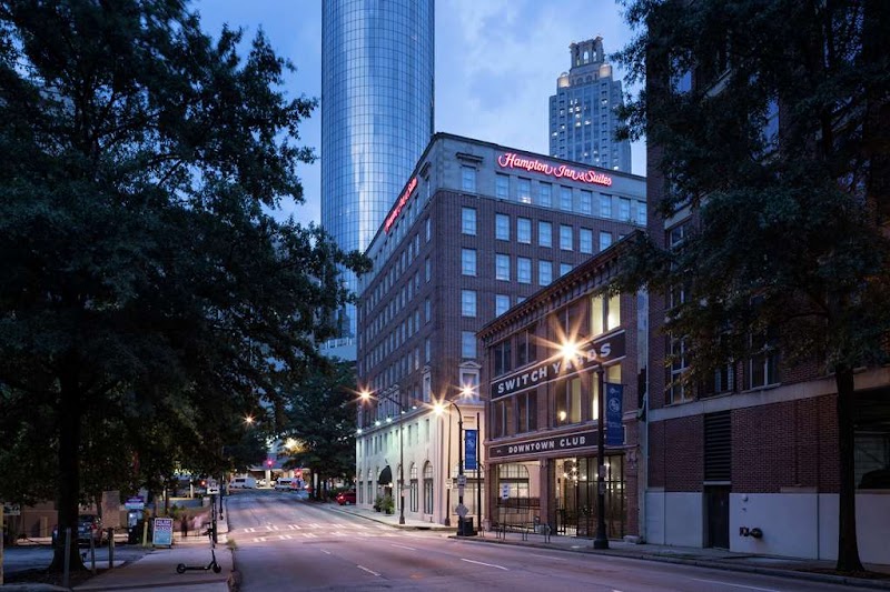 Hampton Inn & Suites Atlanta-Downtown - Hampton Inn & Suites Atlanta-Downtown, 161 Ted Turner Dr NW, Atlanta, GA 30303, USA