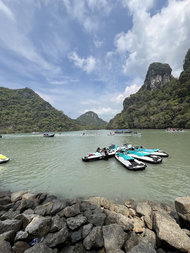 Cenanghill Watersport - Cenanghill Watersport, Lot 113, CenangHill Beachfront, 07000 Langkawi, Kedah, Malaysia