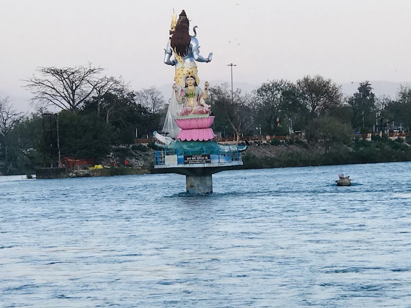 Shri Ganga Mandir - Shri Ganga Mandir X54C+VG8, Har Ki Pauri, Haridwar, Uttarakhand 249401, India