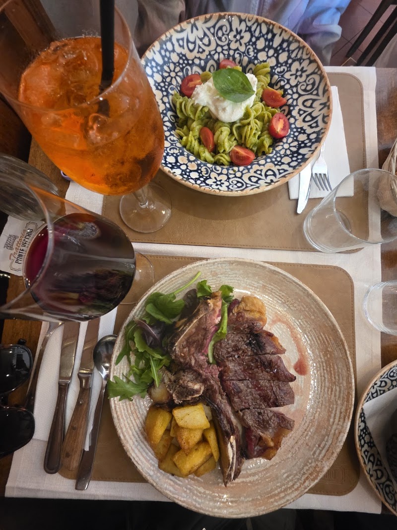 Trattoria Ponte Vecchio - Ristorante Firenze - Trattoria Ponte Vecchio - Ristorante Firenze Lungarno degli Archibusieri, 8, 50122 Firenze FI, Italy