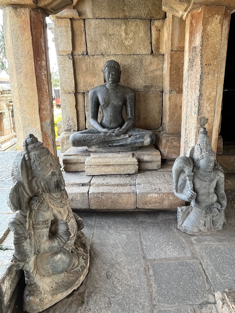 Sri Panchakuta Basadi Sri Atishaya Kshetra - Sri Panchakuta Basadi Sri Atishaya Kshetra, VJ9M+3F7, Kambadahalli, Karnataka 571802, India