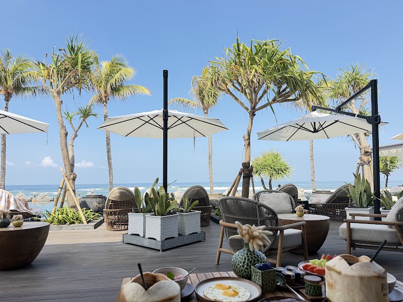Beach House at Regent Bali Canggu - Beach House at Regent Bali Canggu Located in Regent, Canggu, Kec. Kuta Utara, Kabupaten Badung, Bali, Indonesia