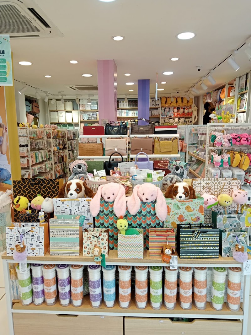 MUMUSO - Bandra, Mumbai | Lifestyle & Gift Store - MUMUSO - Bandra, Mumbai | Lifestyle & Gift Store SHOP NO, SITA MAHAL, 1 & 1A, Linking Rd, opposite to Khar Telephone Exchange, Bandra West, Mumbai, Maharashtra 400052, India
