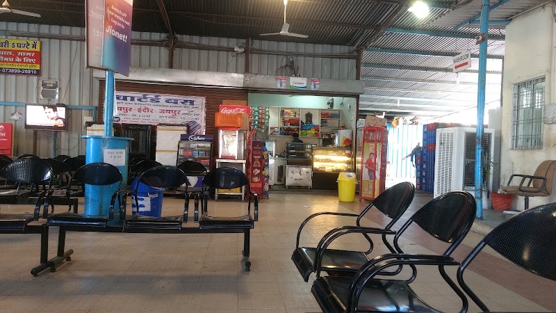 AICTSL Canteen - AICTSL Canteen A.B Road Residency Area, PV7M+QV9, Rajgarh Kothi, Navratan Bagh, Indore, Madhya Pradesh 452001, India