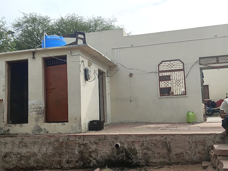 Baba Vishwanath mandir - Baba Vishwanath mandir 85, Assi Ghat Rd, Dumraon Colony, Varanasi, Uttar Pradesh 221005, India
