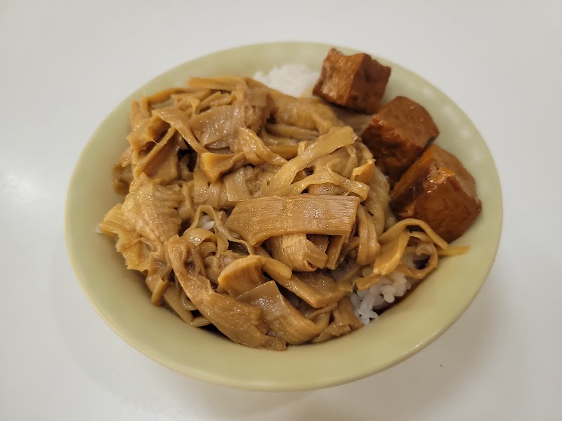 鴨川食堂蔬素食 - 鴨川食堂蔬素食 400, Taiwan, Taichung City, Central District, Guangfu Village, Pingdeng St, 18號1樓