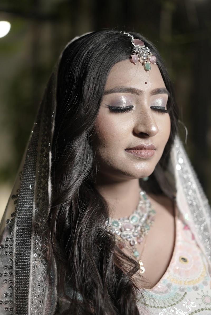 AP GLAMOUR SALOON - AP GLAMOUR SALOON, Tikrapara Main Rd, near sant Shri jalaram mandir, Tikrapara, Bilaspur, Chhattisgarh 495004, India