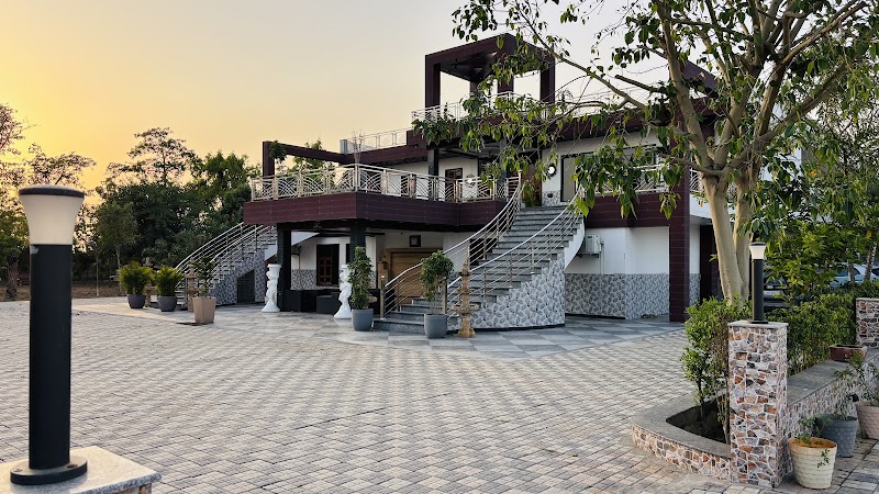 Ivory Estate By Under My Roof | Luxury 5BHK Pool Villa in Faridabad - Ivory Estate By Under My Roof | Luxury 5BHK Pool Villa in Faridabad, Ivory Estate Farm, Shyam Lal Verma Farm, near SDIMT College, Lahandola, Faridabad, Haryana 121101, India